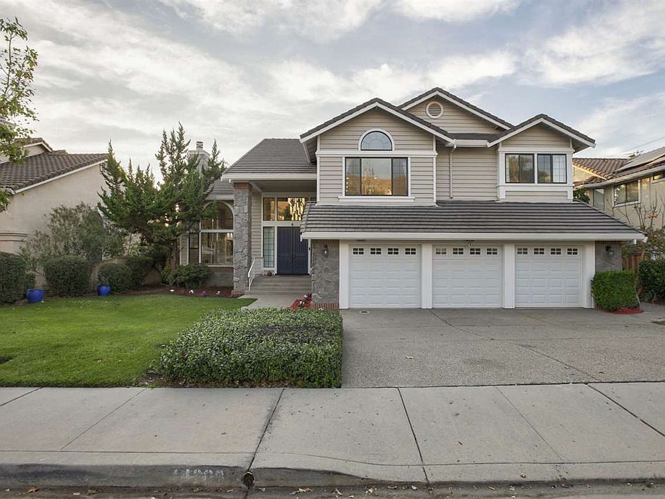 2nd image of 44009 Owl Dr
