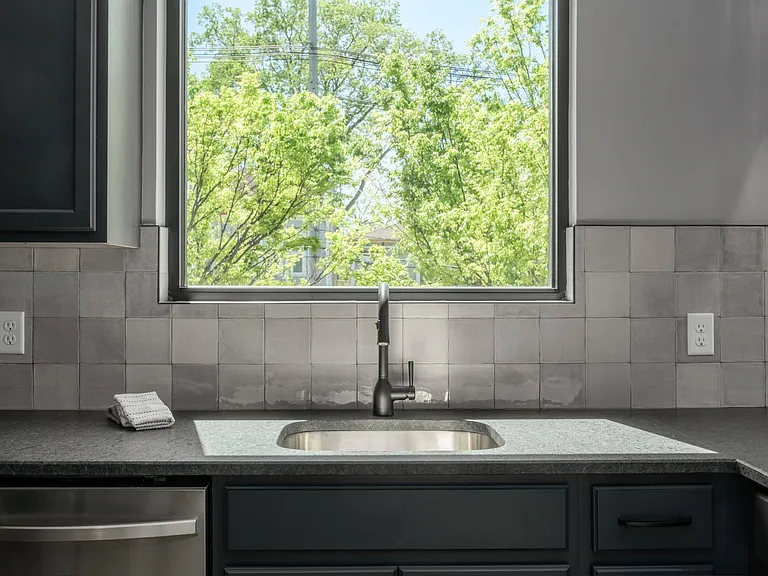 1737 Frankfort Ave #201 — Photo 7