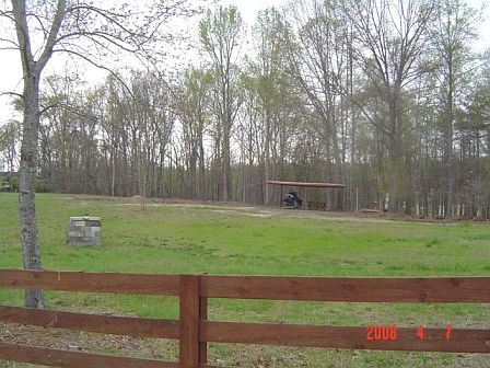 2nd image of 1800 Thomas Drive