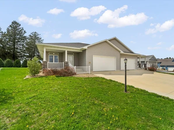105 Southridge Dr, Reinbeck, IA 50669