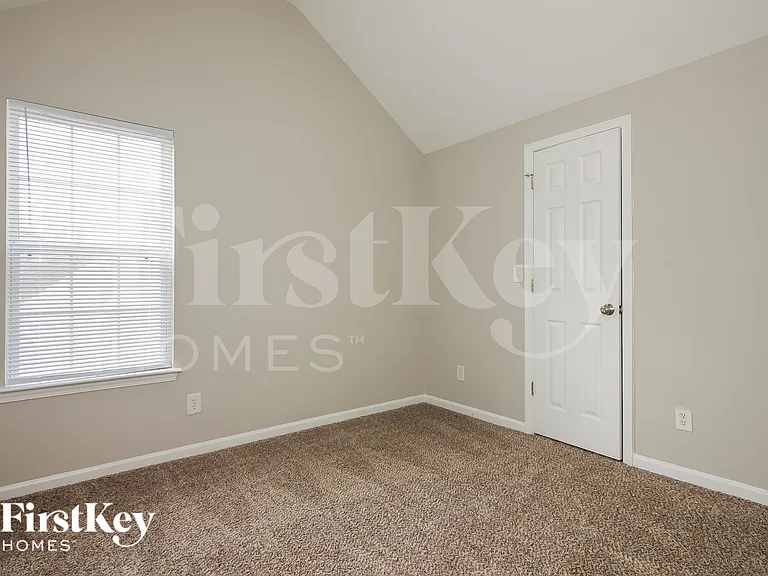 7301 Hidden Creek Dr — Photo 11