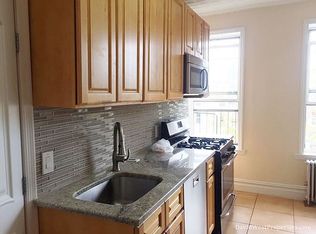 177 8th St APT 3R, Brooklyn, NY 11215
