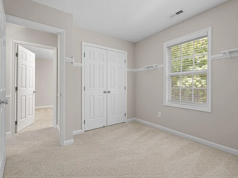 416 Misty Groves Cir — Photo 17