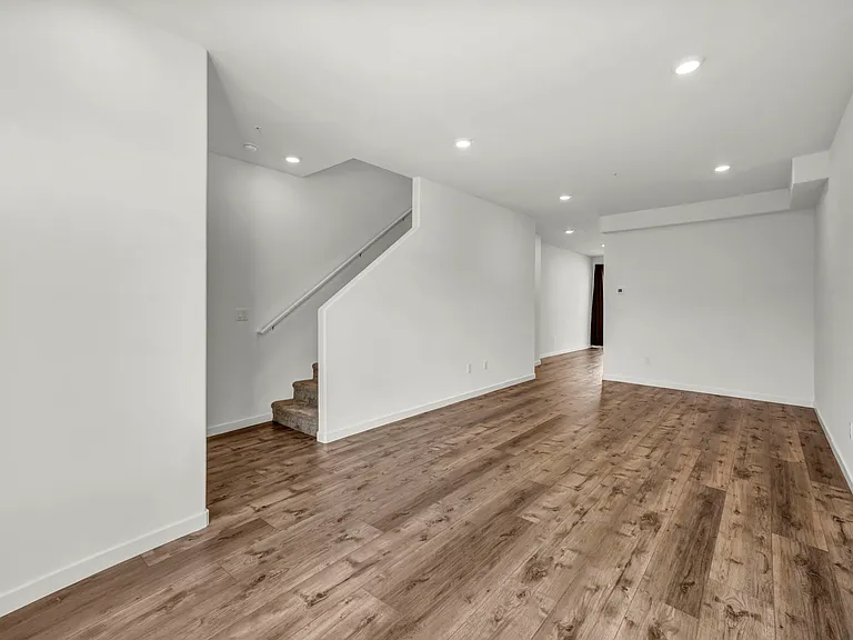 545 Gloria May Ln — Photo 21