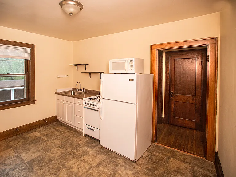 5828 Arnsby Pl #2E — Photo 8