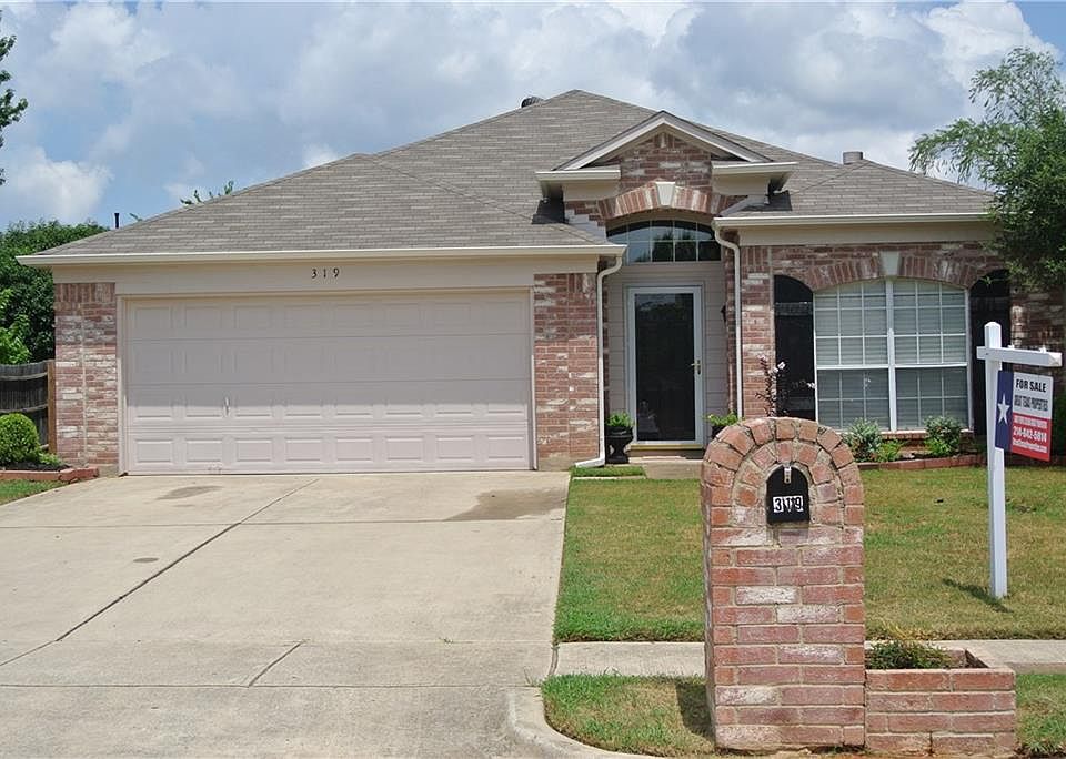 1st image of 319 Stately Oak Ln