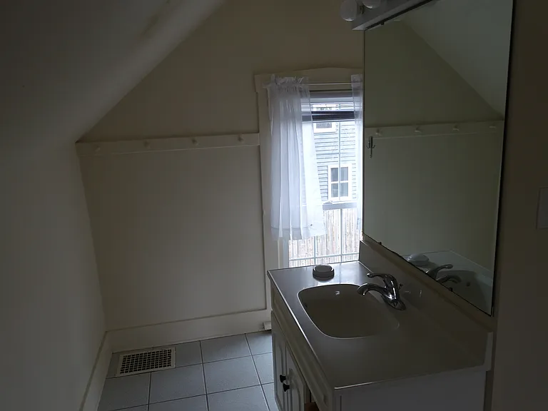 602 Lafayette St — Photo 12