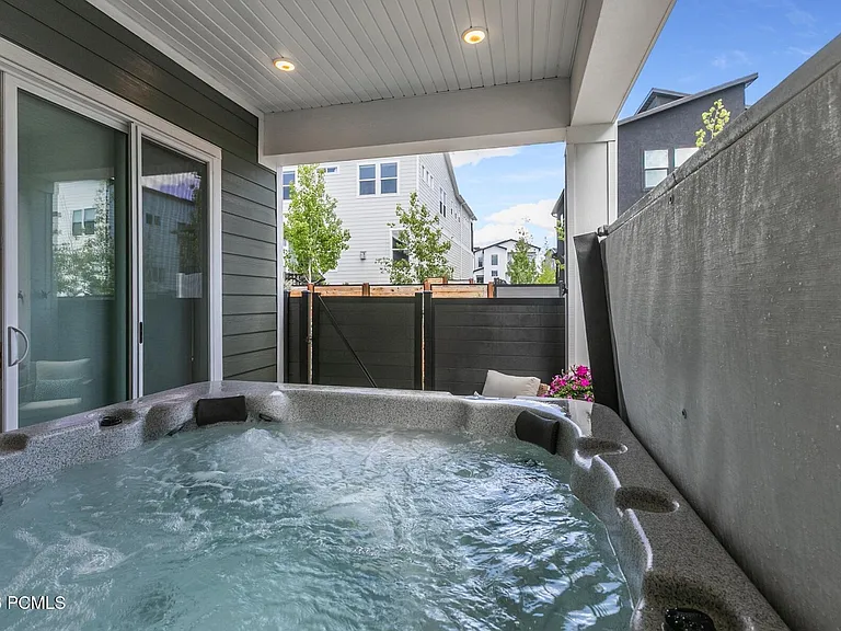 6518 Purple Poppy Ln — Photo 53