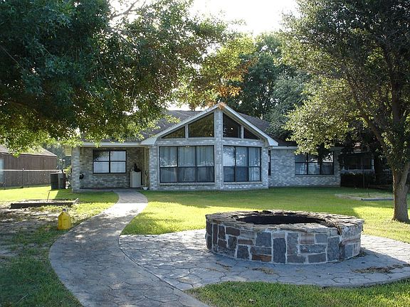 Custom built fire pit !