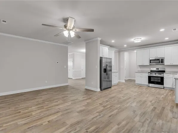 4215 Surf Ave, Chesapeake, VA 23325