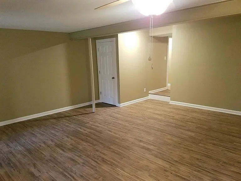 1701 Kayla Ct — Photo 25