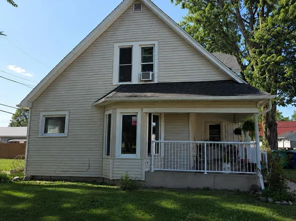 22517 Stenger St, Woodburn, IN 46797