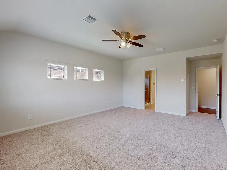 1264 Sumner St — Photo 10