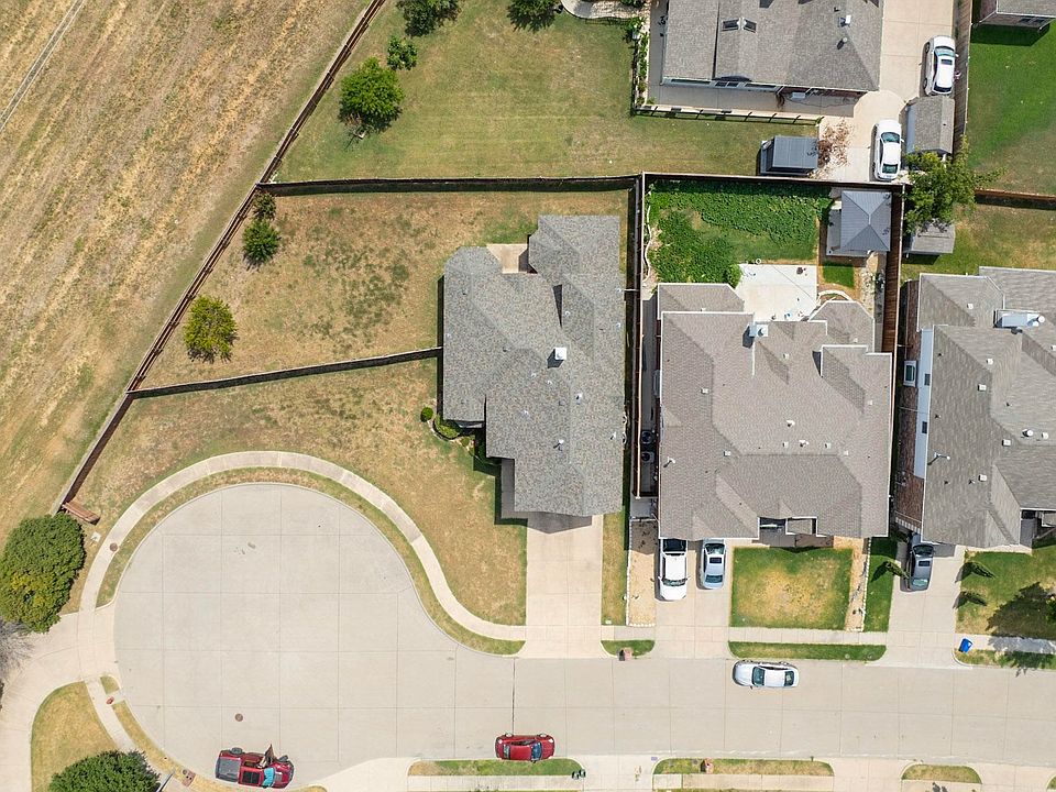 1st image of 2711 Eastland Dr