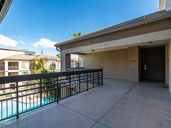 3rd image of 420 W 1ST Street #328