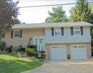 5th image of 399 Sheffield Dr