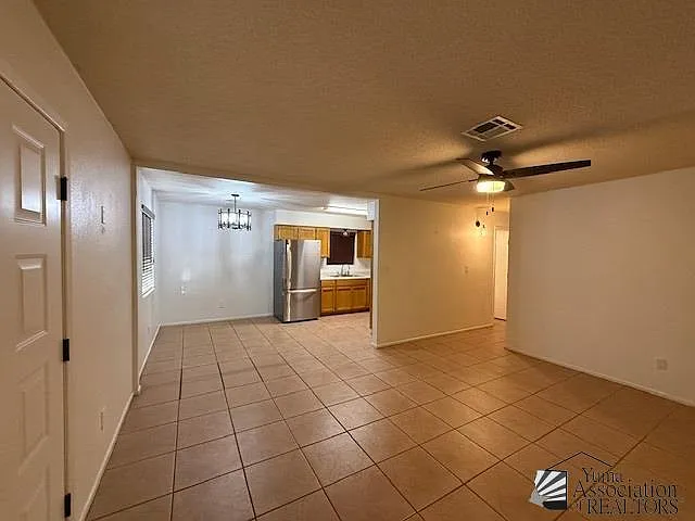 849 W Calle Nueva Vida — Photo 2