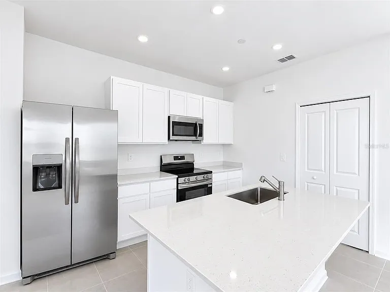 2156 Rider Rain Ln — Photo 8