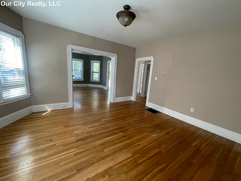 21 Westminster St #1 — Photo 9