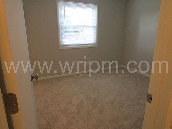 4th image of 19331 Oak Ave