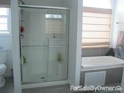 4th image of 152 Northwood Dr