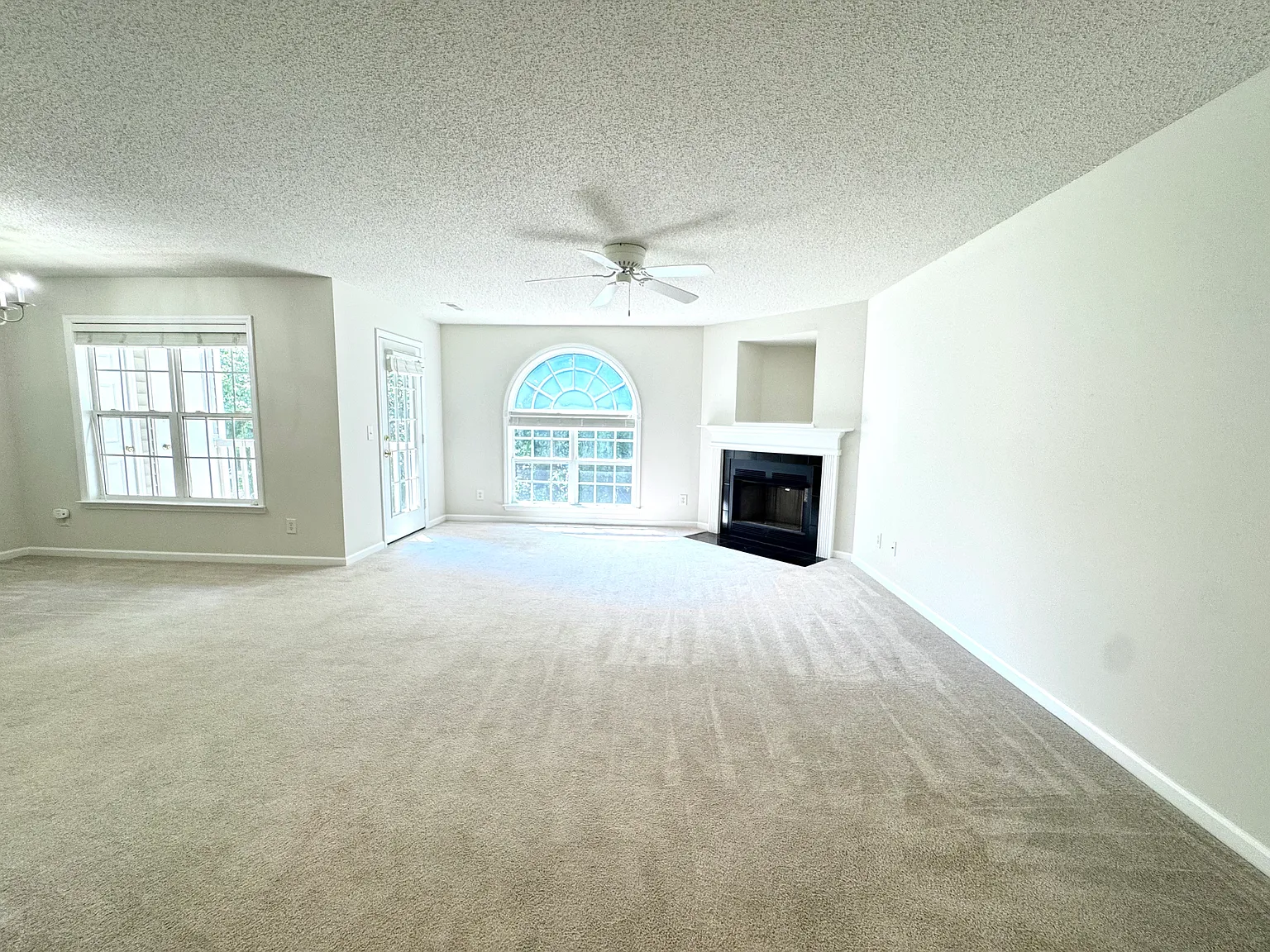 1023 Timberline Ridge Ct — Photo 3