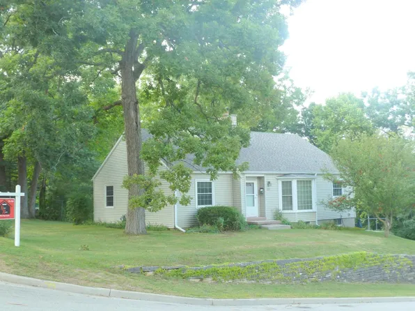 227 3rd STREET, Pewaukee, WI 53072