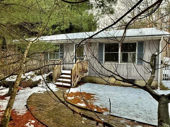 146 Corson Rd, Maine, NY 13802