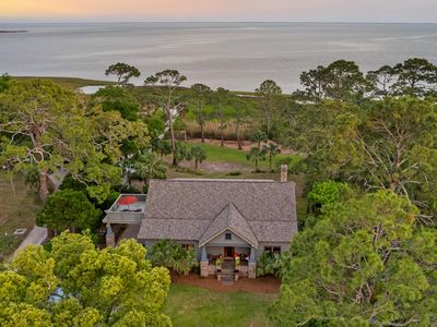 25 17th St, Apalachicola, FL, 32320