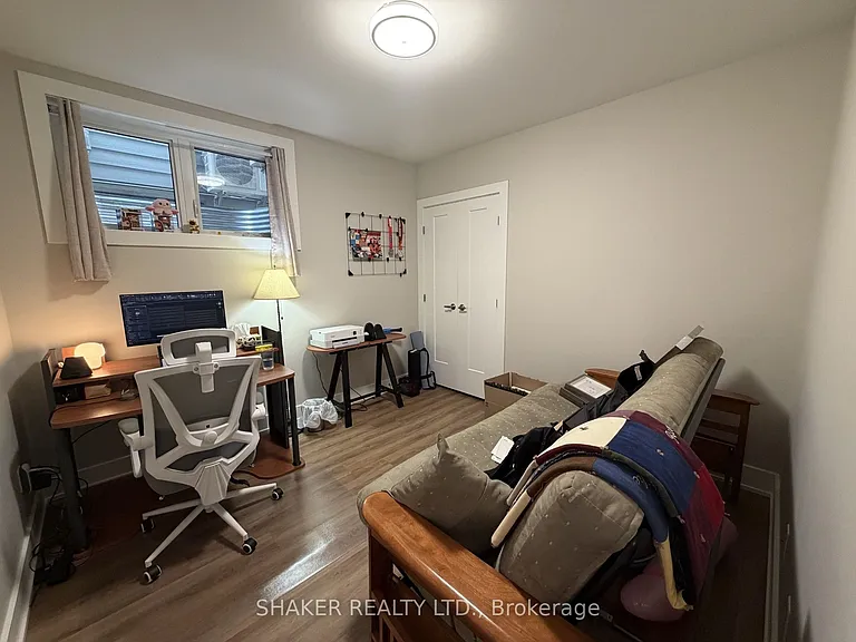 304 Elmgrove Ave #B — Photo 10