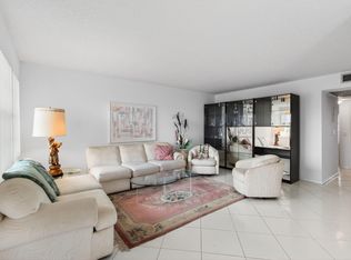 3028 Guildford B #B, Boca Raton, FL 33434