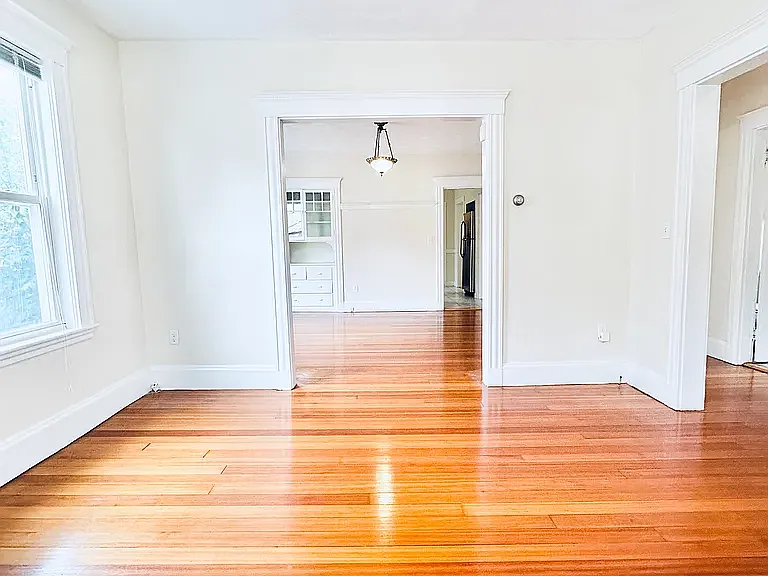 3 bed, 1.5 bath, 1500 sqft, $4,500 — Photo 3