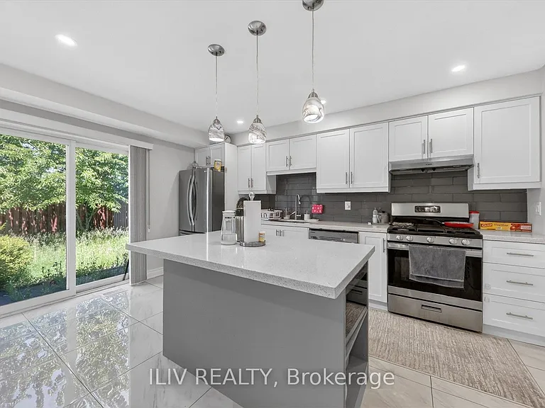 16 Angela Ct #MAIN — Photo 3