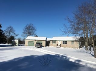 43 Old Post Rd, Lyman, ME 04002