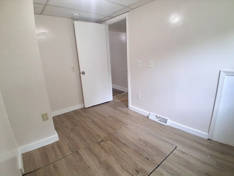 8 Sunset Ln — Photo 11