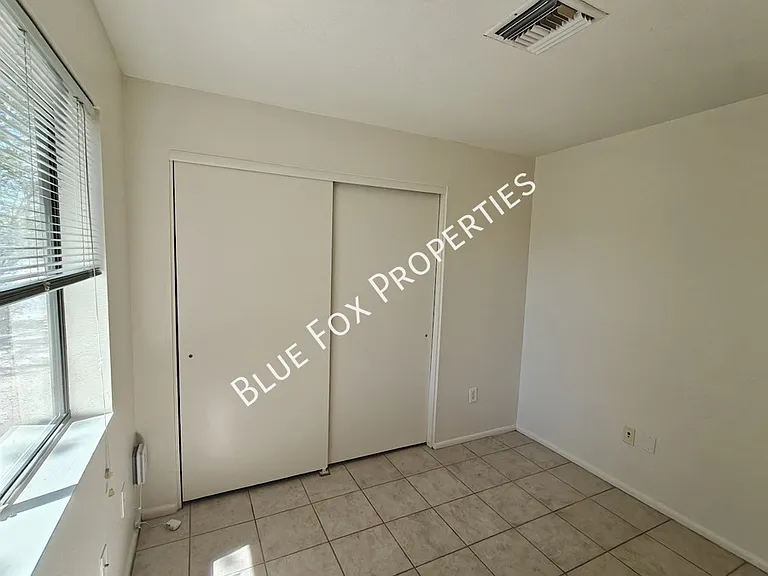 3318 E Bellevue St #B — Photo 24