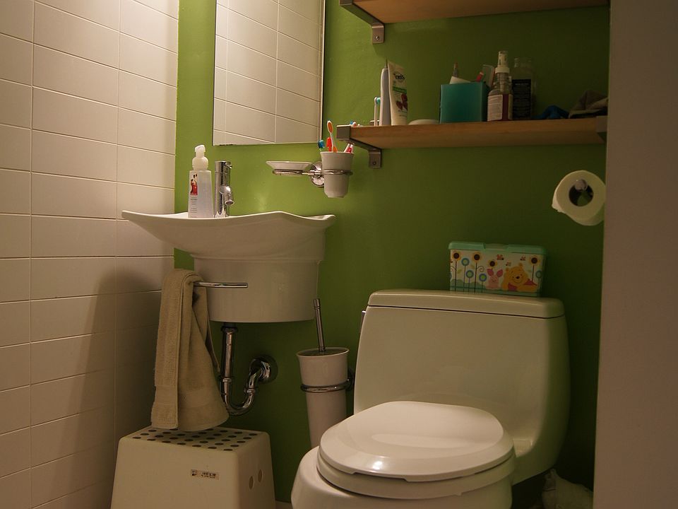 2nd image of 30 Reedsdale St APT 2