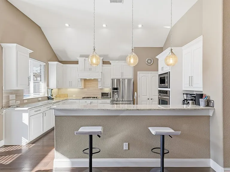 1273 Ranch Gate Ln — Photo 7