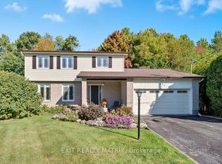 159 Dunlop Cres, Russell, ON K4R 1B3