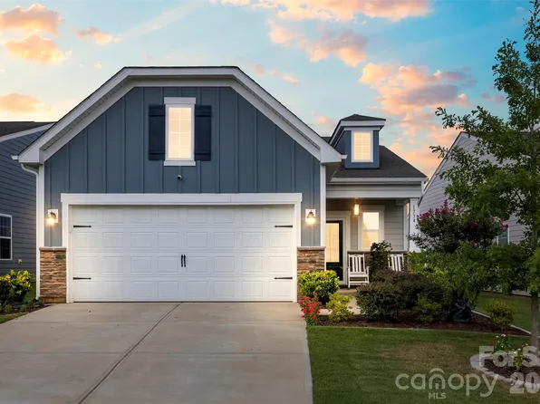 1734 Otter Perch Ln, Fort Mill, SC 29715