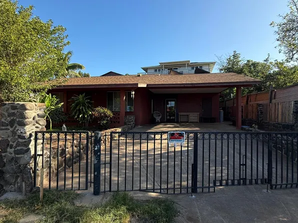 930 Kuialua Pl, Lahaina, HI 96761