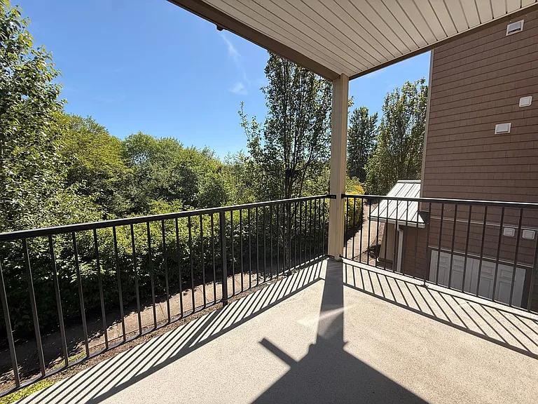 10834 NE Holly St #202 — Photo 21