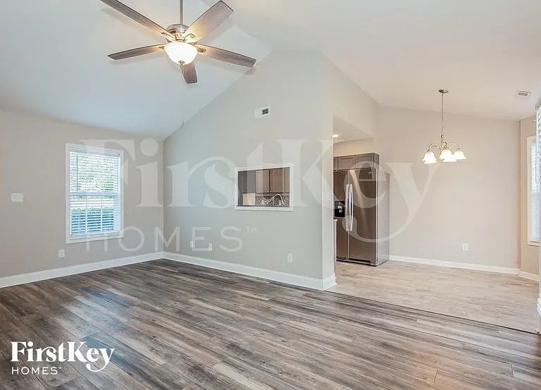 3113 Strong Box Ln — Photo 4