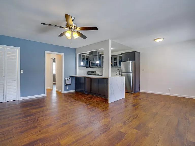 4024 Ursula Ave — Photo 2