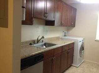5 Thurmont Ct APT 1D, Nottingham, MD 21236