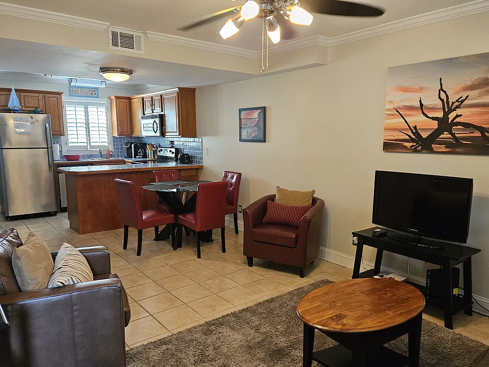 710 Ocean Blvd #5