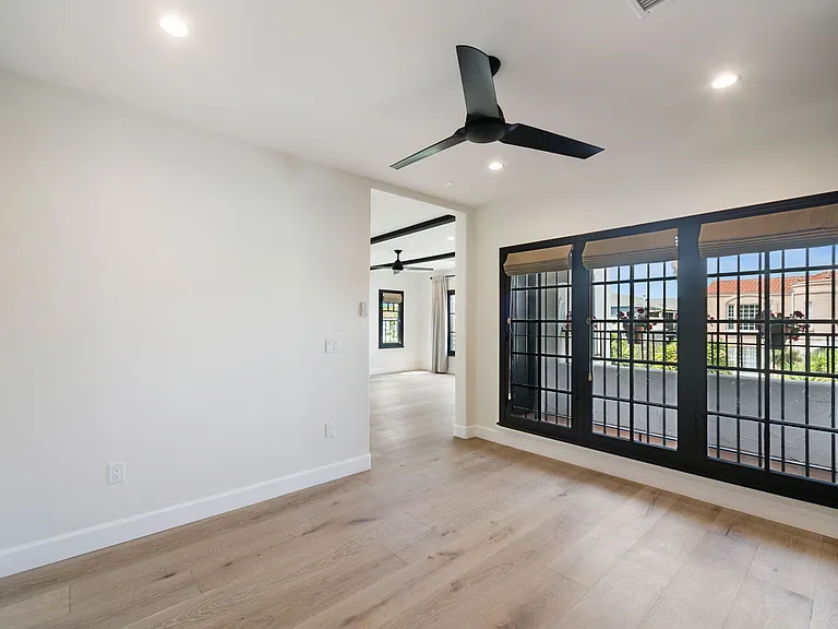 460 N Sierra Bonita Ave #460 — Photo 19
