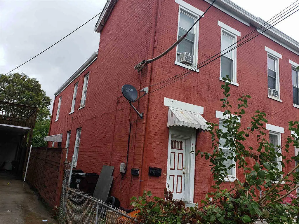 819 Saratoga St photo 1