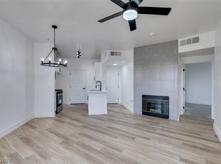 7103 S Durango Dr UNIT 110, Spring Valley, NV 89113