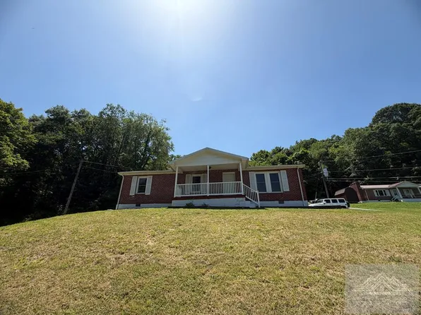 163 Reindeer Pl, Princeton, WV 24739